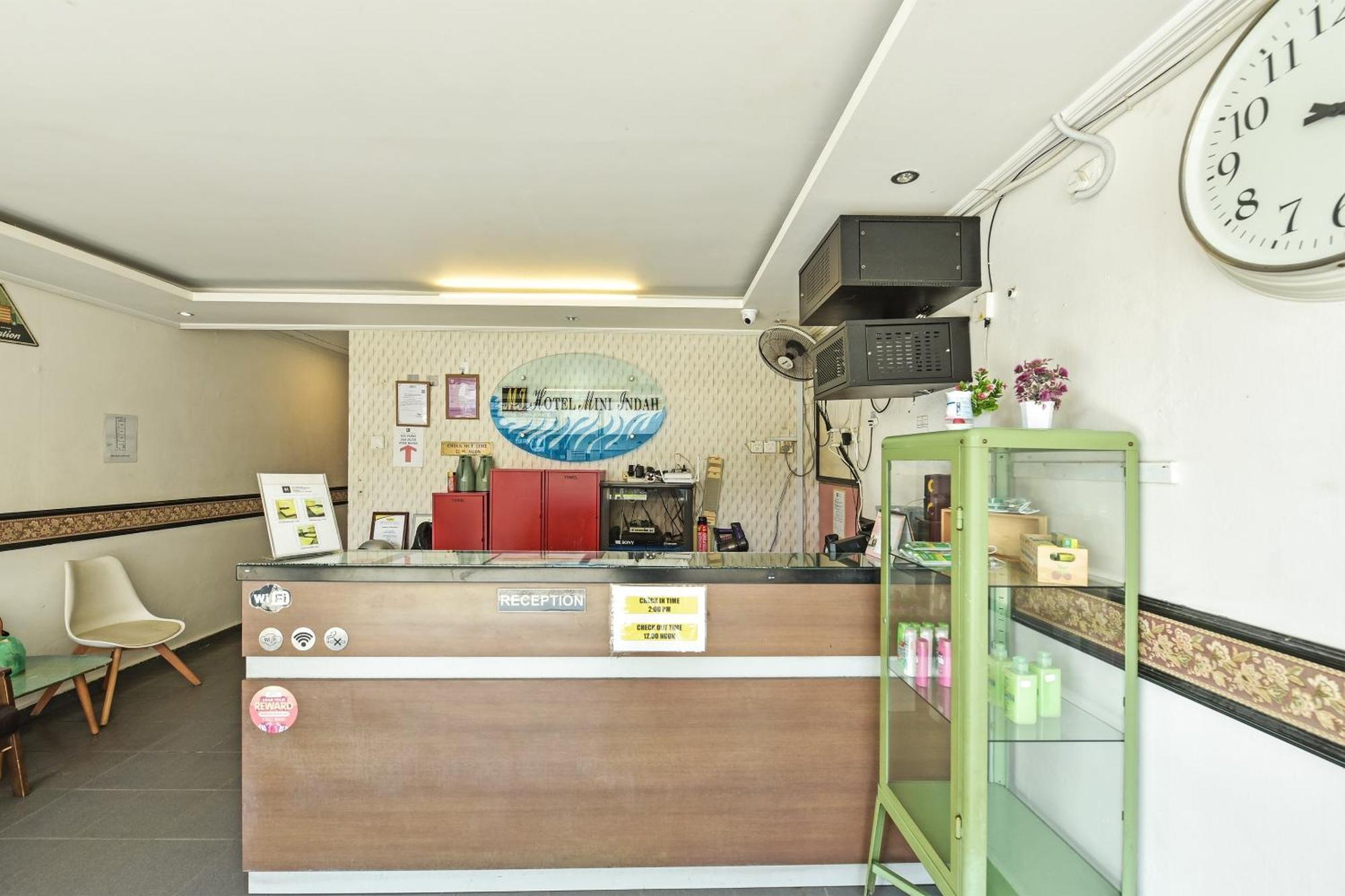 Hotel Oyo 90727 Mini Indah 2*
